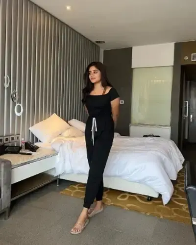 Call Girls Begun Cash On Delivery